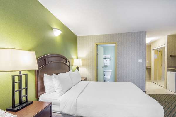  - Clarion Hotel & Conference Centre Sherwood Park