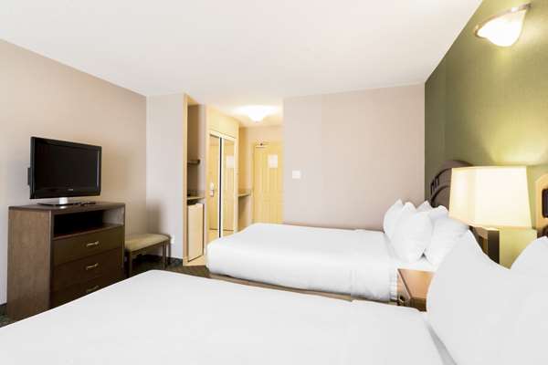  - Clarion Hotel & Conference Centre Sherwood Park