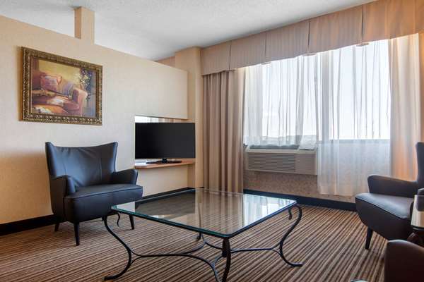 Suite - Quality Hotel et Centre de Congres St Jean Sur Richelieu