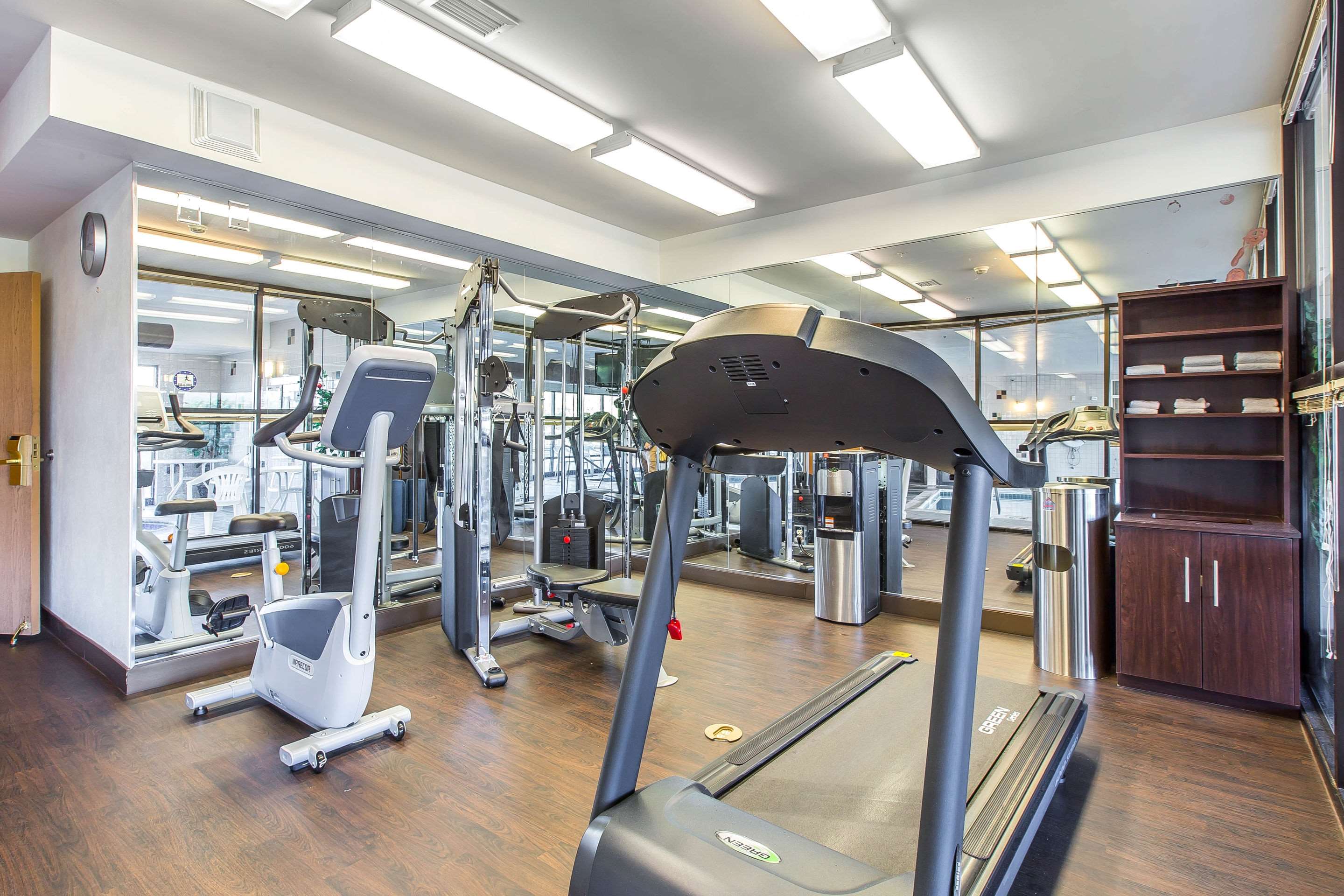 Fitness center | Comfort Suites