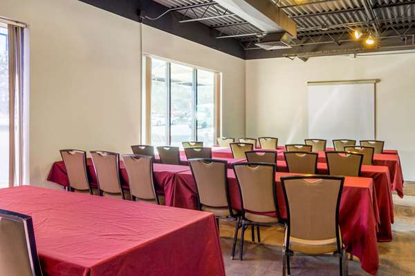  - Comfort Inn Central Denver - I-25, Exit 215