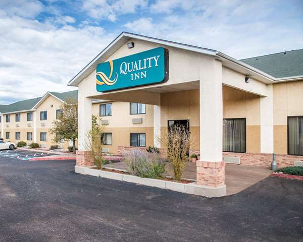 Exterior view - Quality Inn Airport Colorado Springs