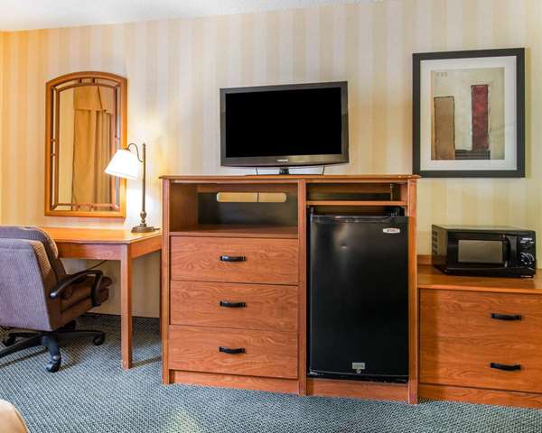  - Quality Inn Airport Colorado Springs