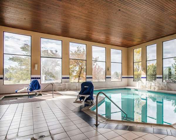 Pool - Quality Inn Airport Colorado Springs