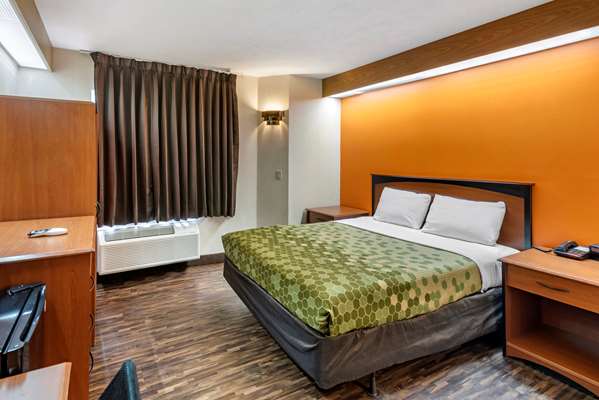  - Econo Lodge North Academy Colorado Springs - I-25, Exit 150