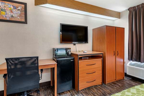  - Econo Lodge North Academy Colorado Springs - I-25, Exit 150