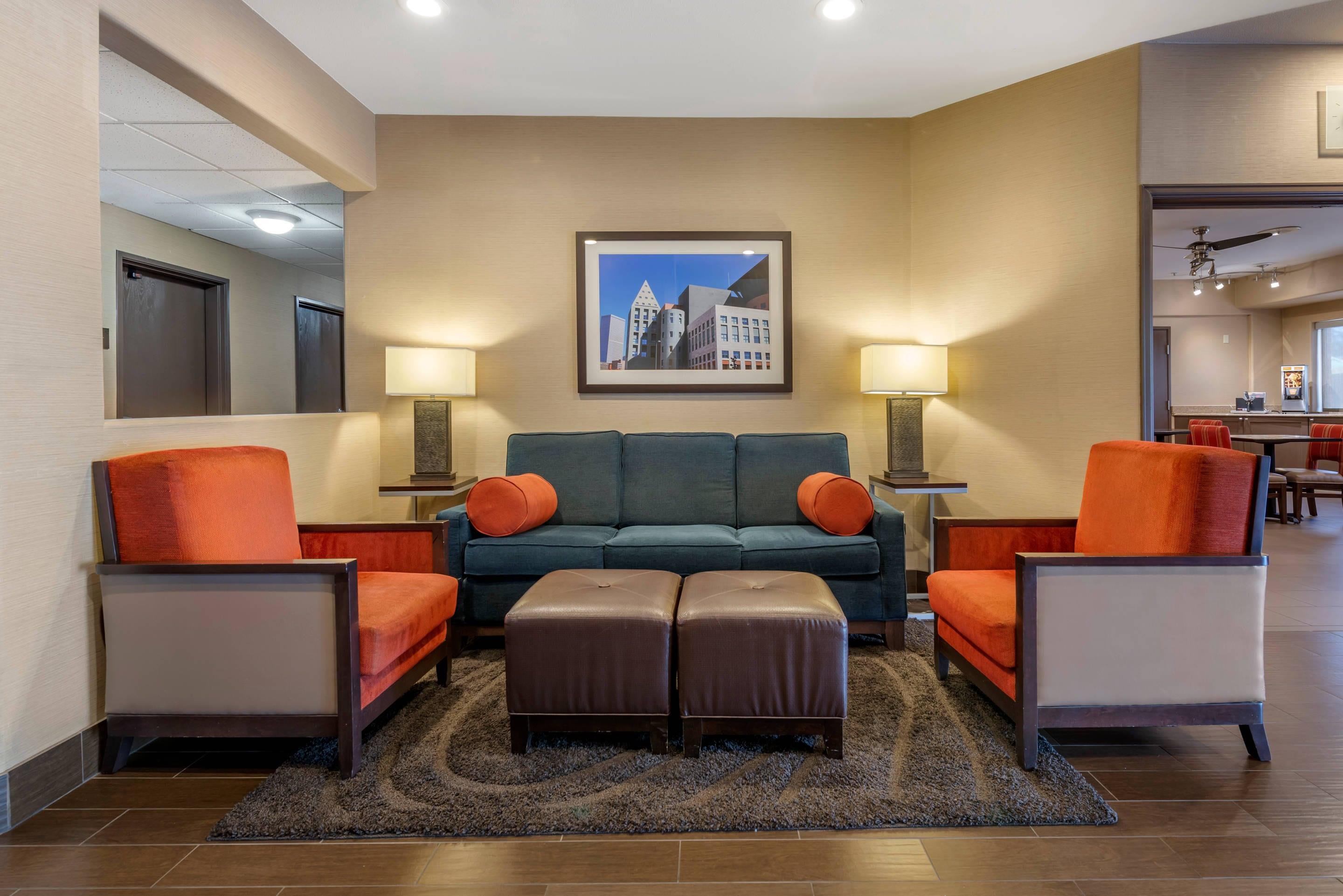 Lobby with sitting area | Comfort Suites Highlands Ranch Denver Tech Center Area