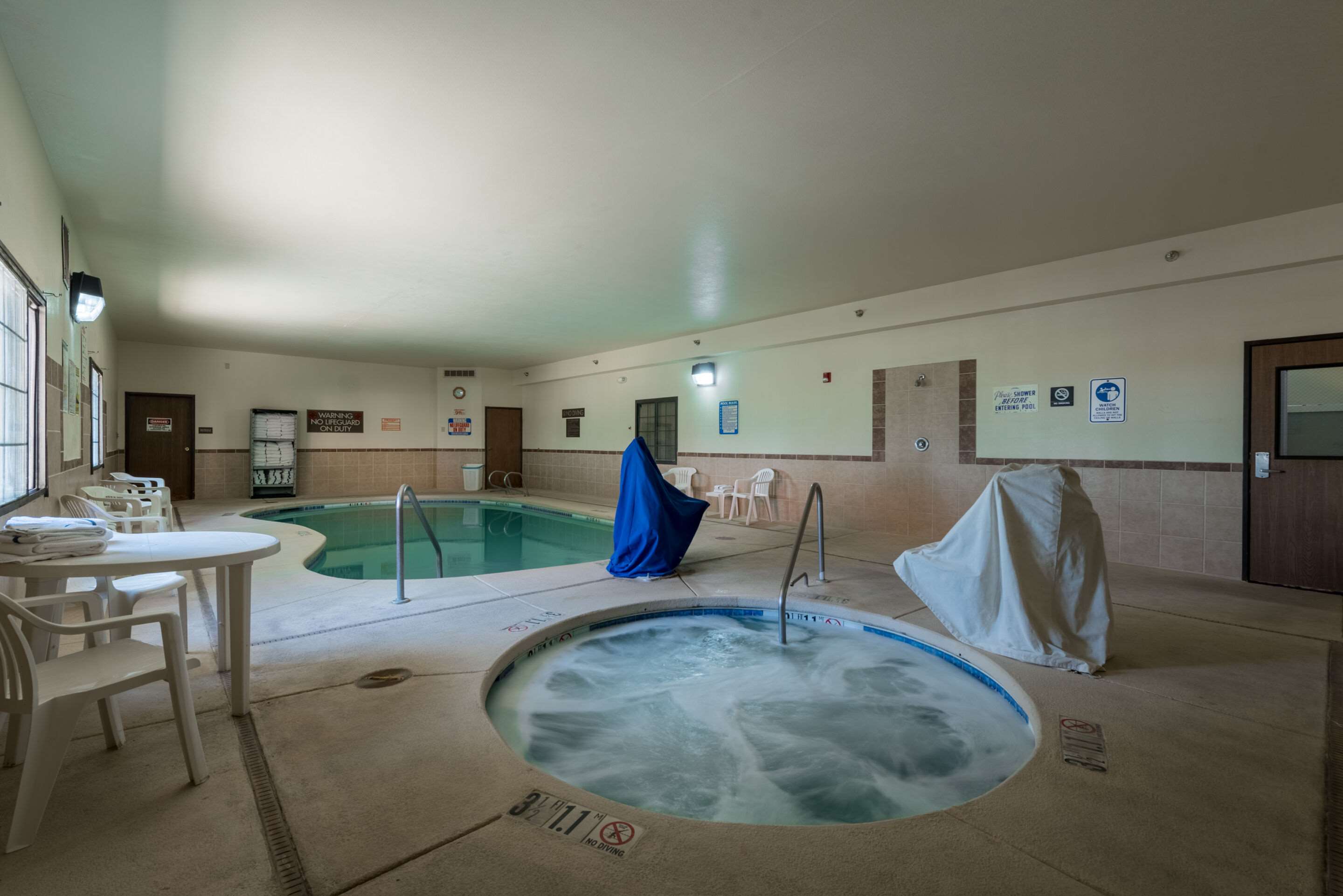 Indoor hot tub