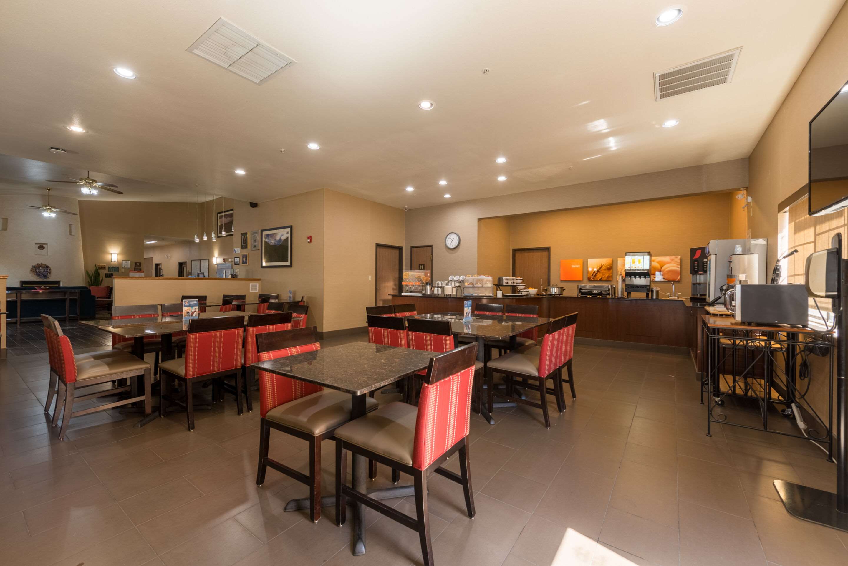 Breakfast area