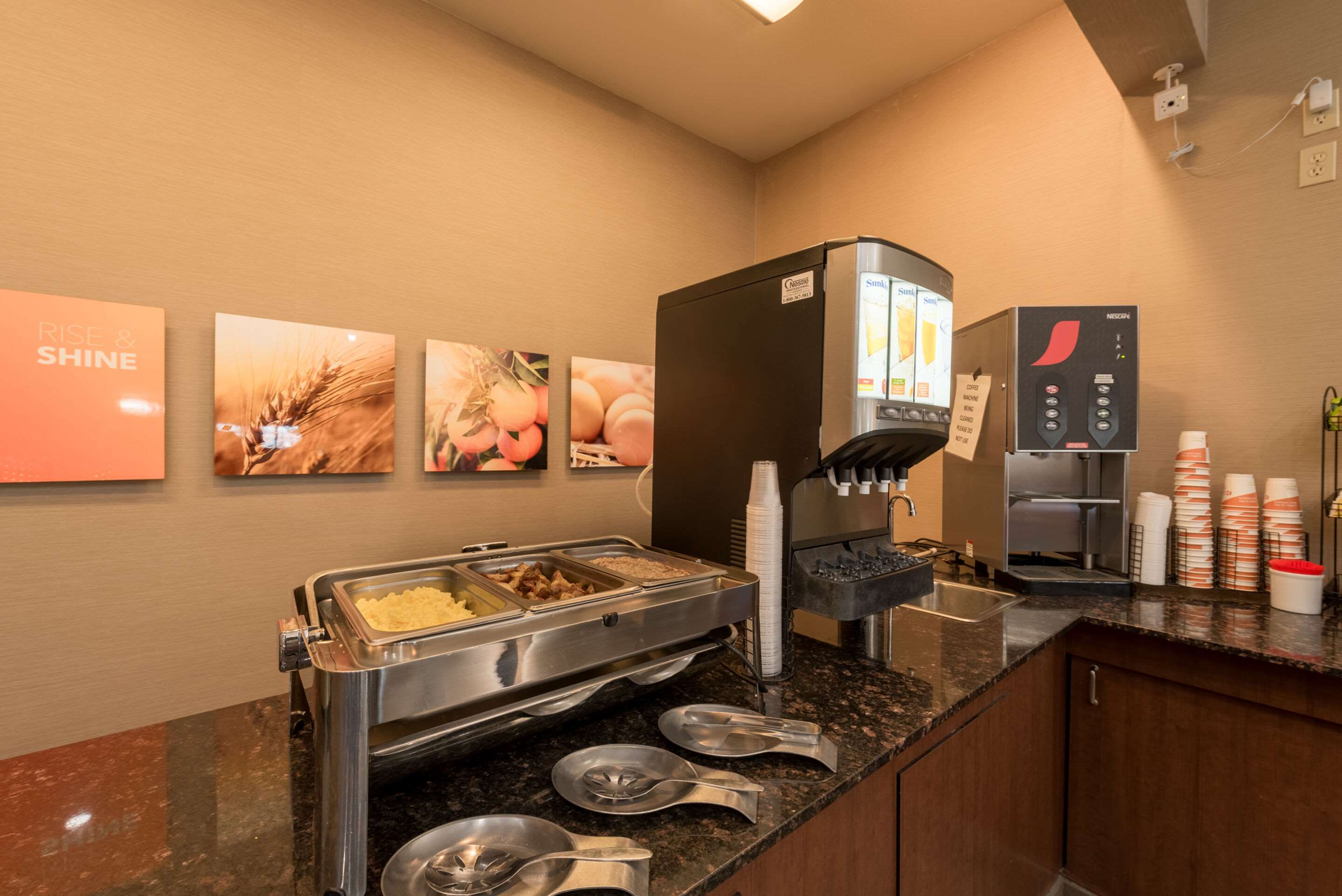 Breakfast area