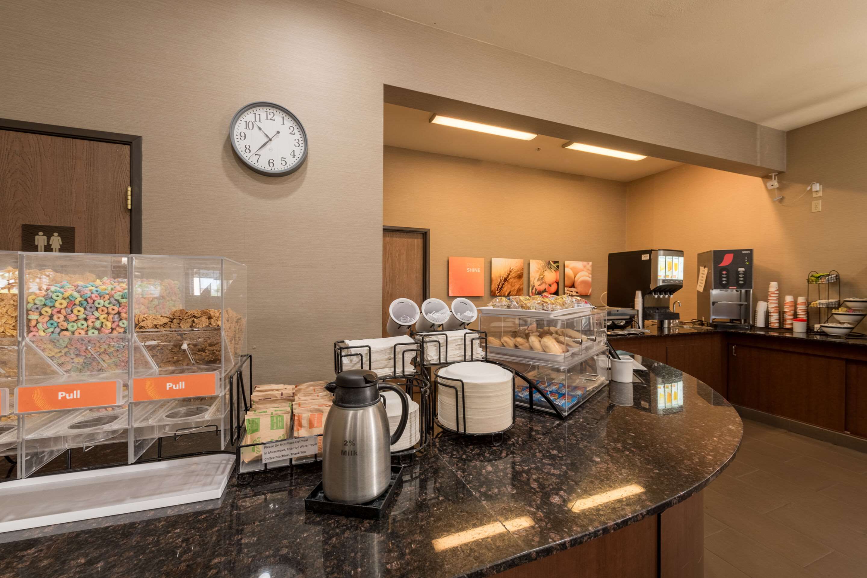 Breakfast area