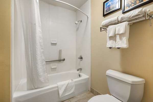 Suite - Comfort Inn Limon - I-70, Exit 359