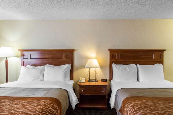  - Comfort Inn Avon - I-70, Exit 167