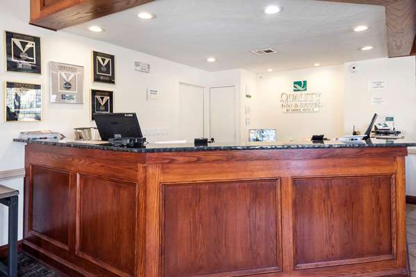  - Quality Inn & Suites Garden of Gods Colorado Springs - I-25, Exit 146