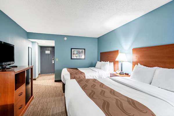  - Quality Inn & Suites Garden of Gods Colorado Springs - I-25, Exit 146