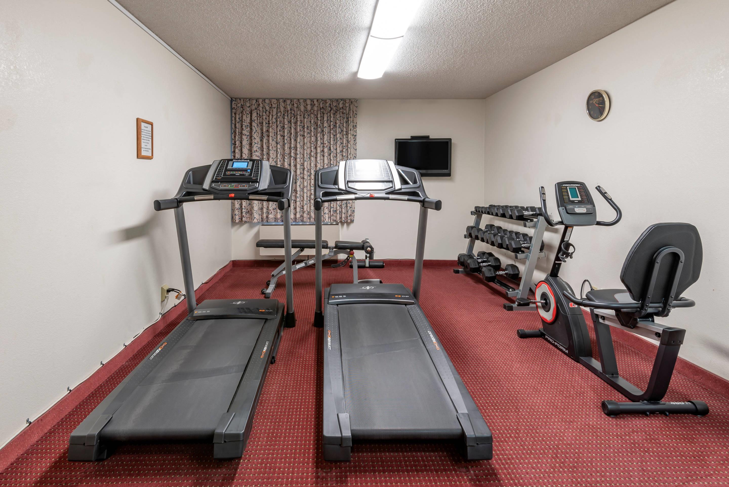 Fitness center | Quality Inn Grand Junction near University