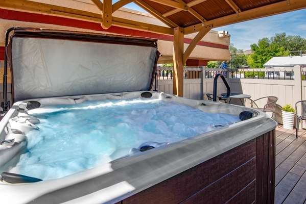 Pool - Econo Lodge Durango