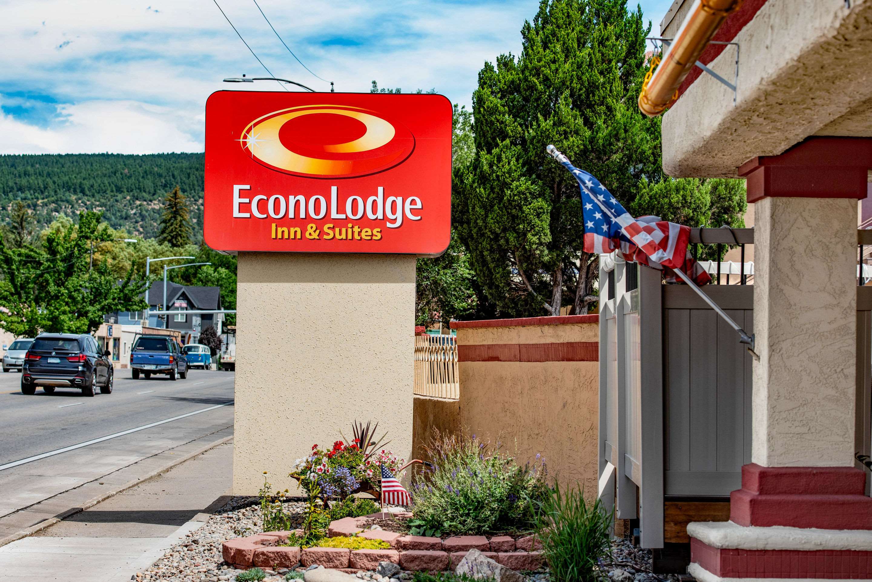 Hotel exterior | Econo Lodge Inn & Suites Durango