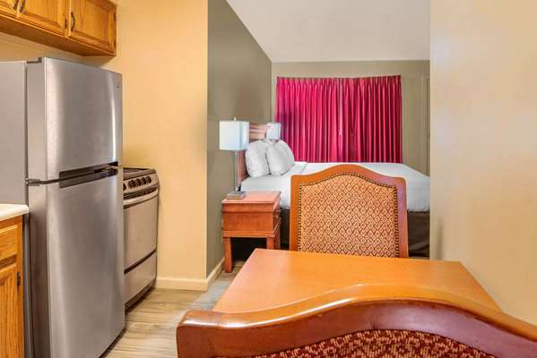 Suite - Econo Lodge Durango