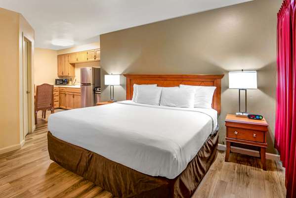 Suite - Econo Lodge Durango