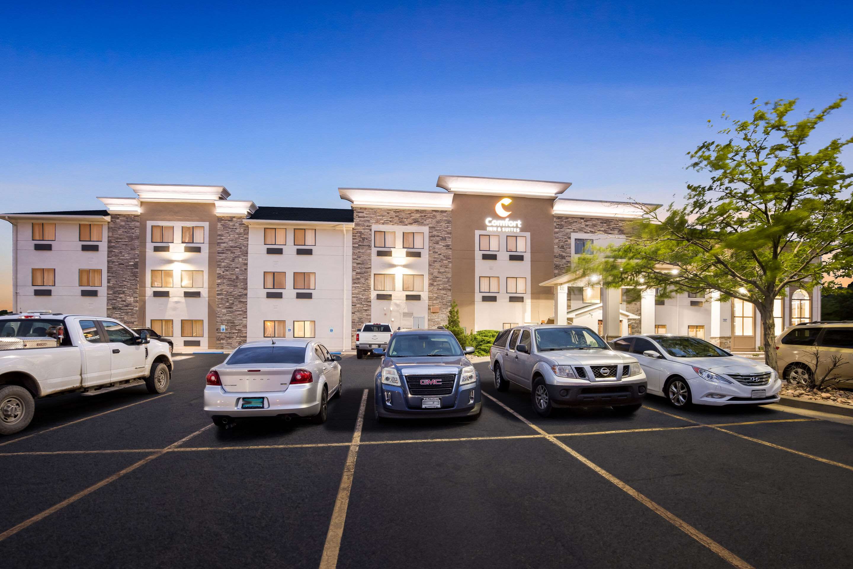 Hotel exterior | Comfort Inn & Suites Pueblo