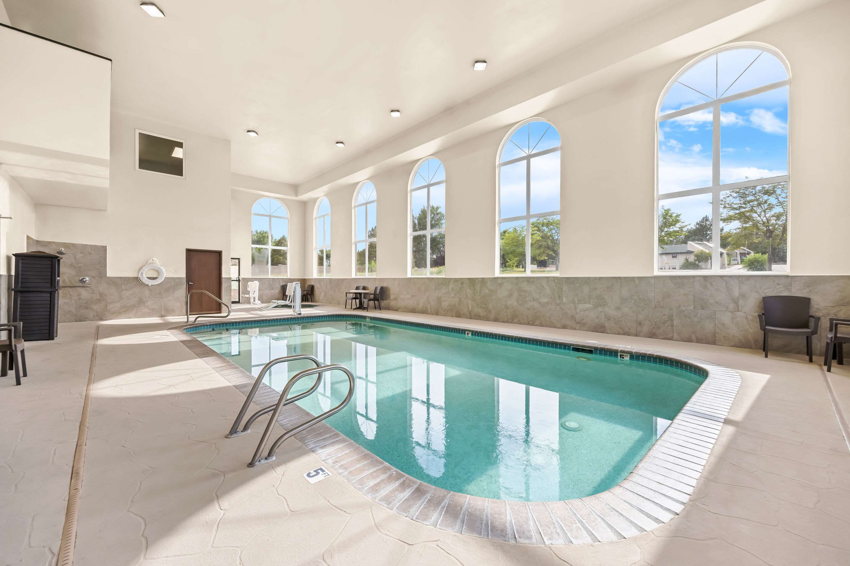 Indoor pool | Comfort Inn & Suites Pueblo