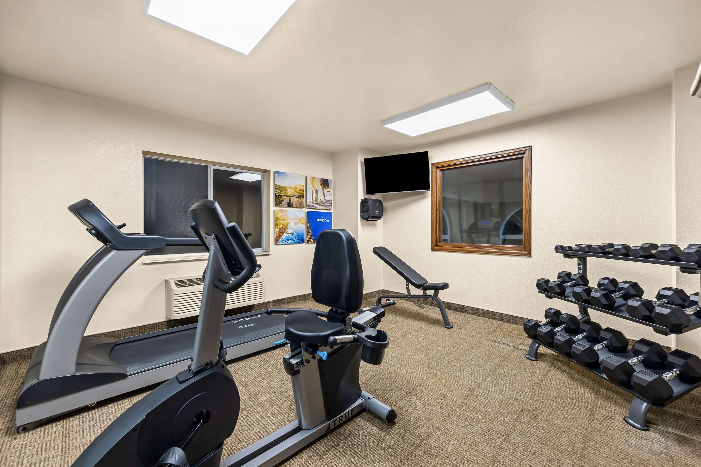 Exercise room | Comfort Inn & Suites Pueblo