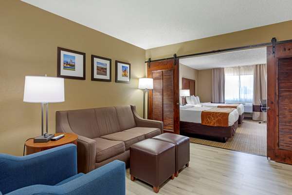 Suite - Comfort Suites Lakewood