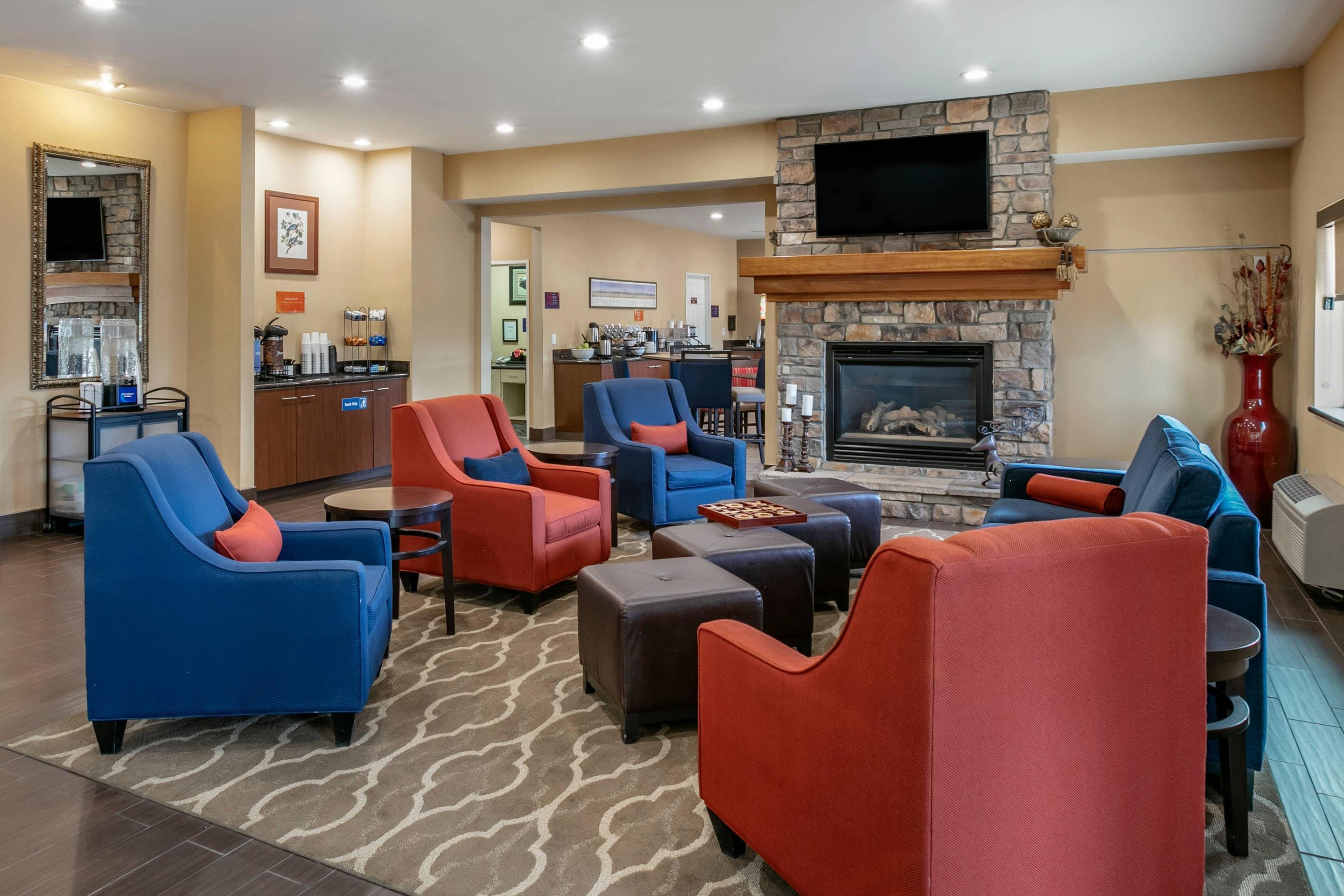 Hotel lobby | Comfort Inn Fort Collins North