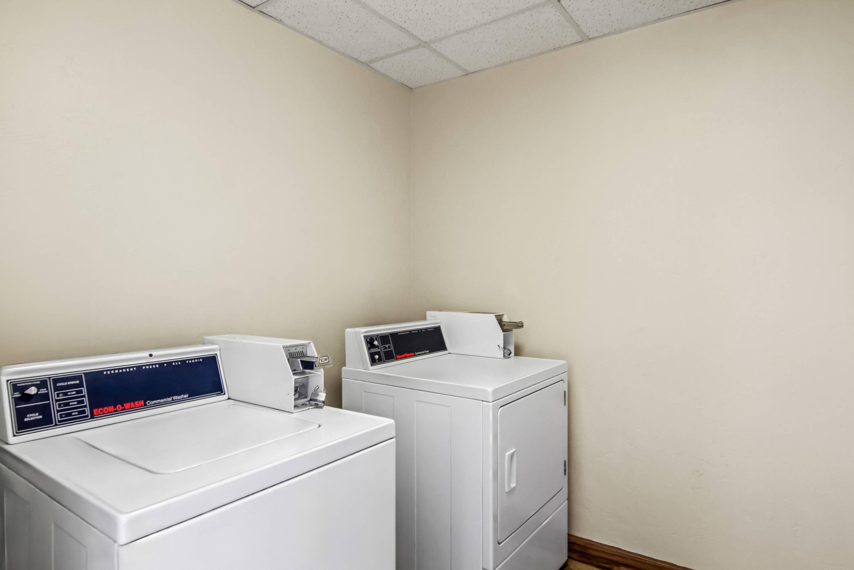 Guest laundry facilities | Quality Inn & Suites Vail Valley