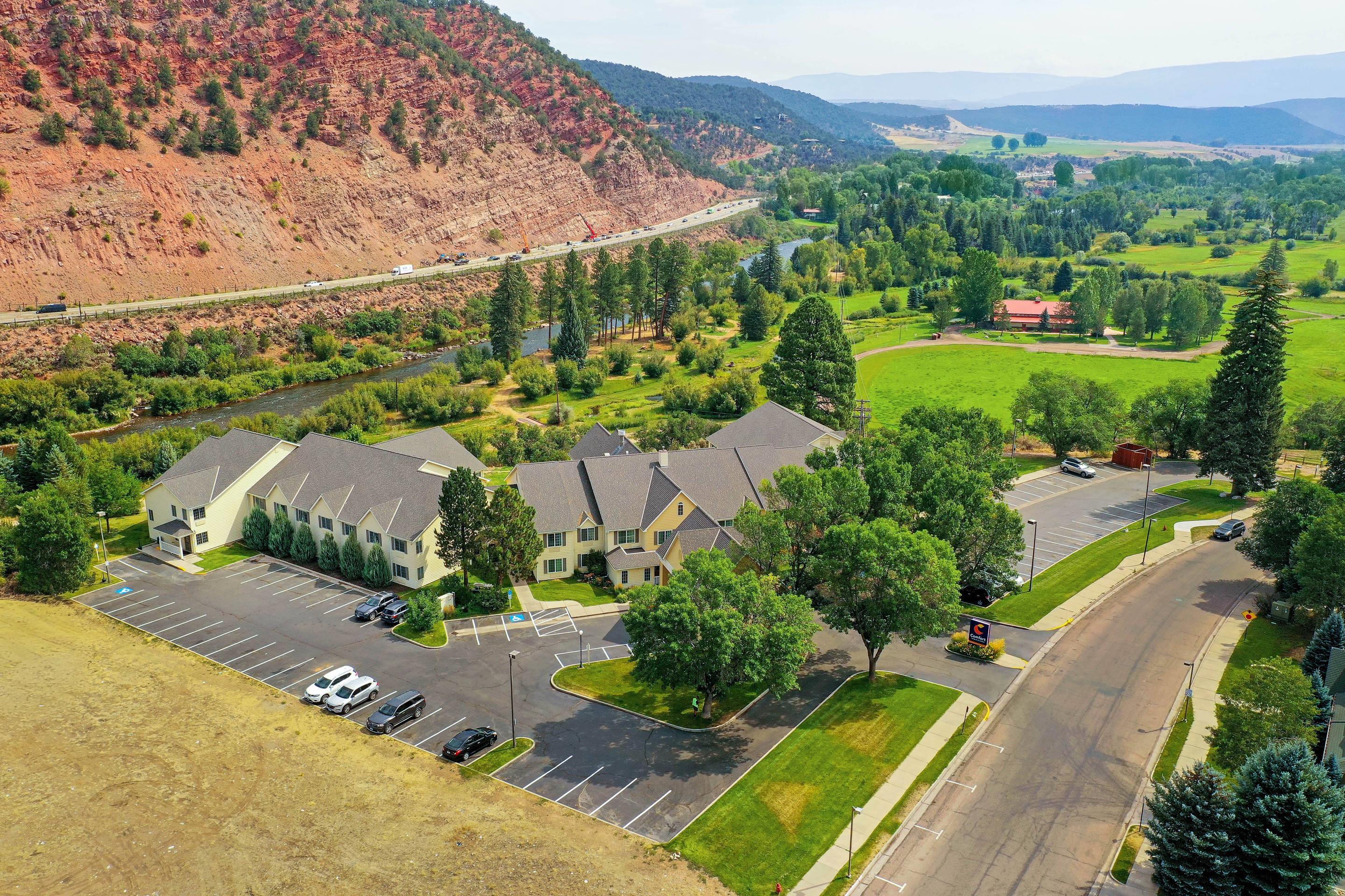 Aerial View | Comfort Inn & Suites Carbondale on the Roaring Fork