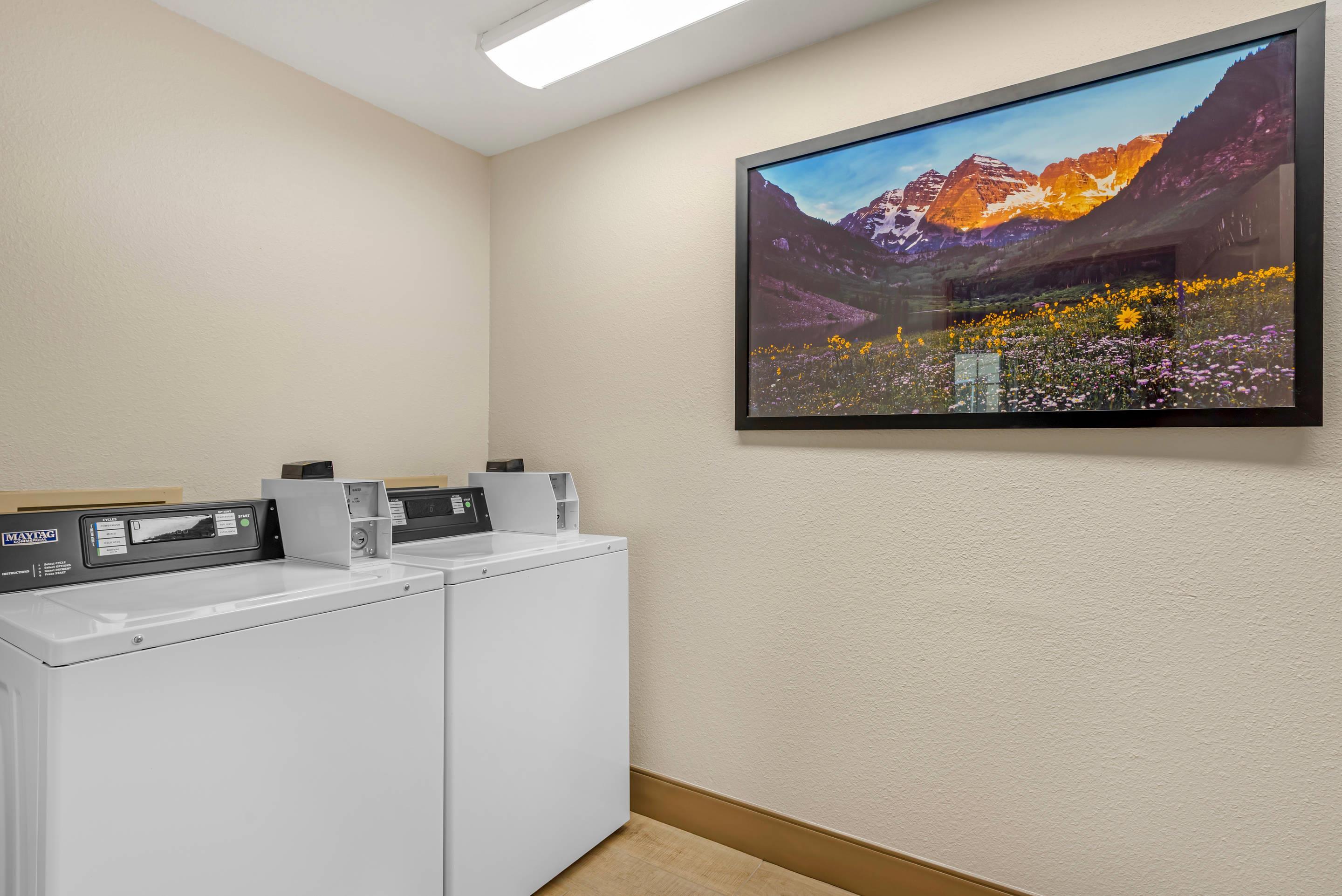 Guest laundry facilities | Comfort Inn & Suites Carbondale on the Roaring Fork