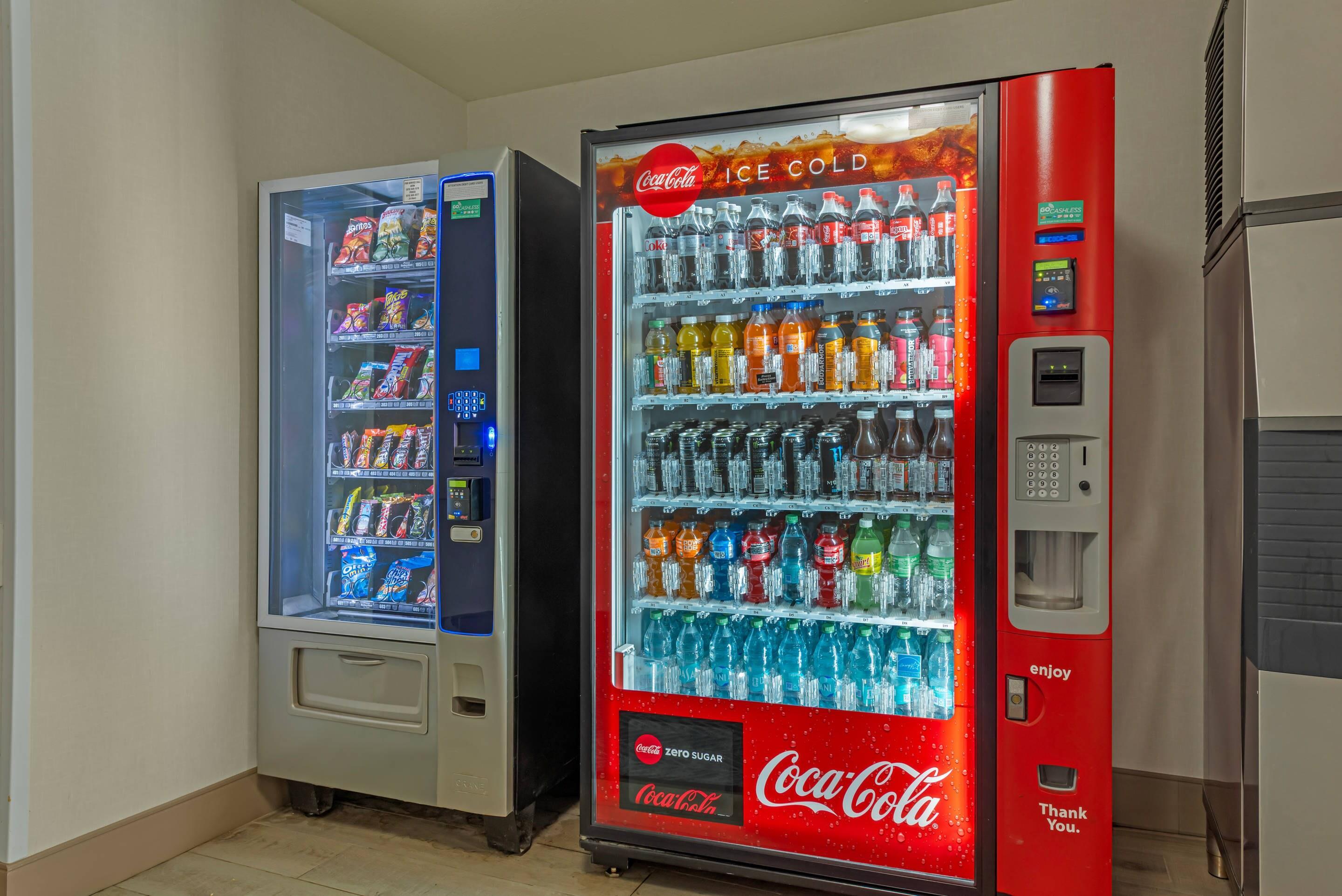 Hotel vending area | Comfort Inn & Suites Carbondale on the Roaring Fork