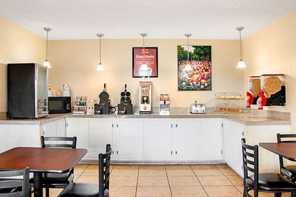 Amenities - Econo Lodge Cortez