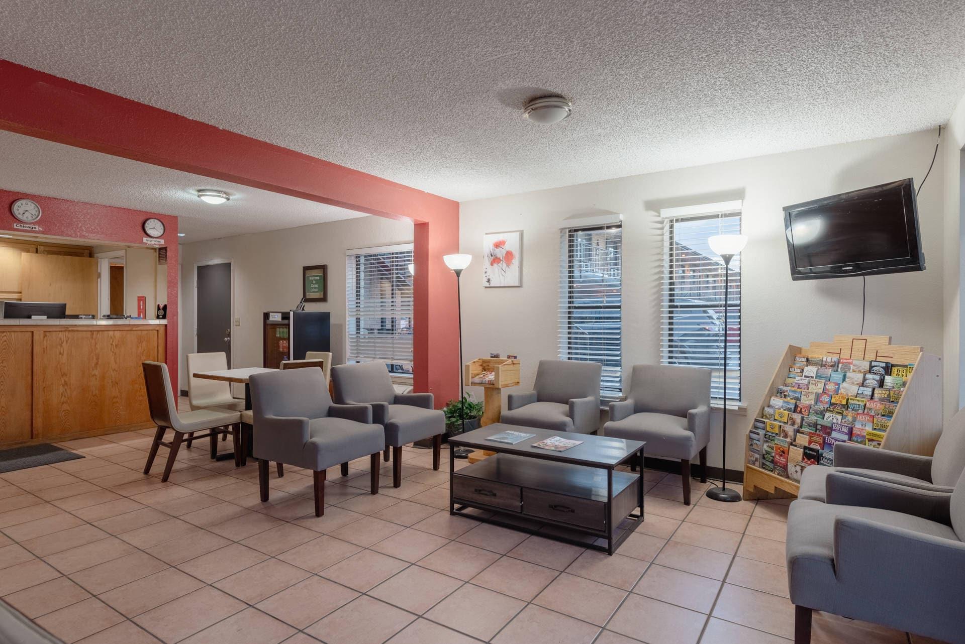 Hotel lobby | Econo Lodge Cortez Mesa Verde