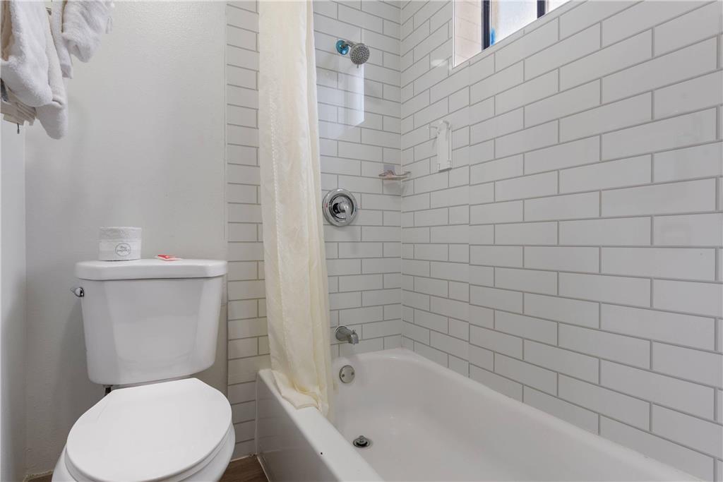 ECONO LODGE CORTEZ NEAR MESA VERDE-guestroom-Guest Room,Bathroom,On-Site.jpg