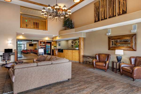  - Comfort Suites Golden West on Evergreen Parkway
