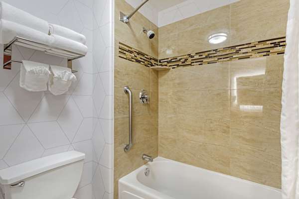  - Comfort Suites Golden West on Evergreen Parkway