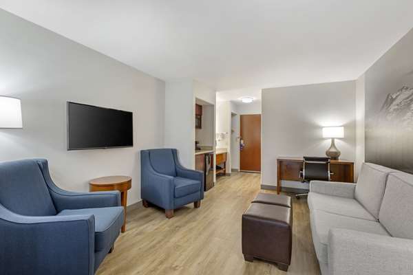 Suite - Comfort Suites Golden West on Evergreen Parkway