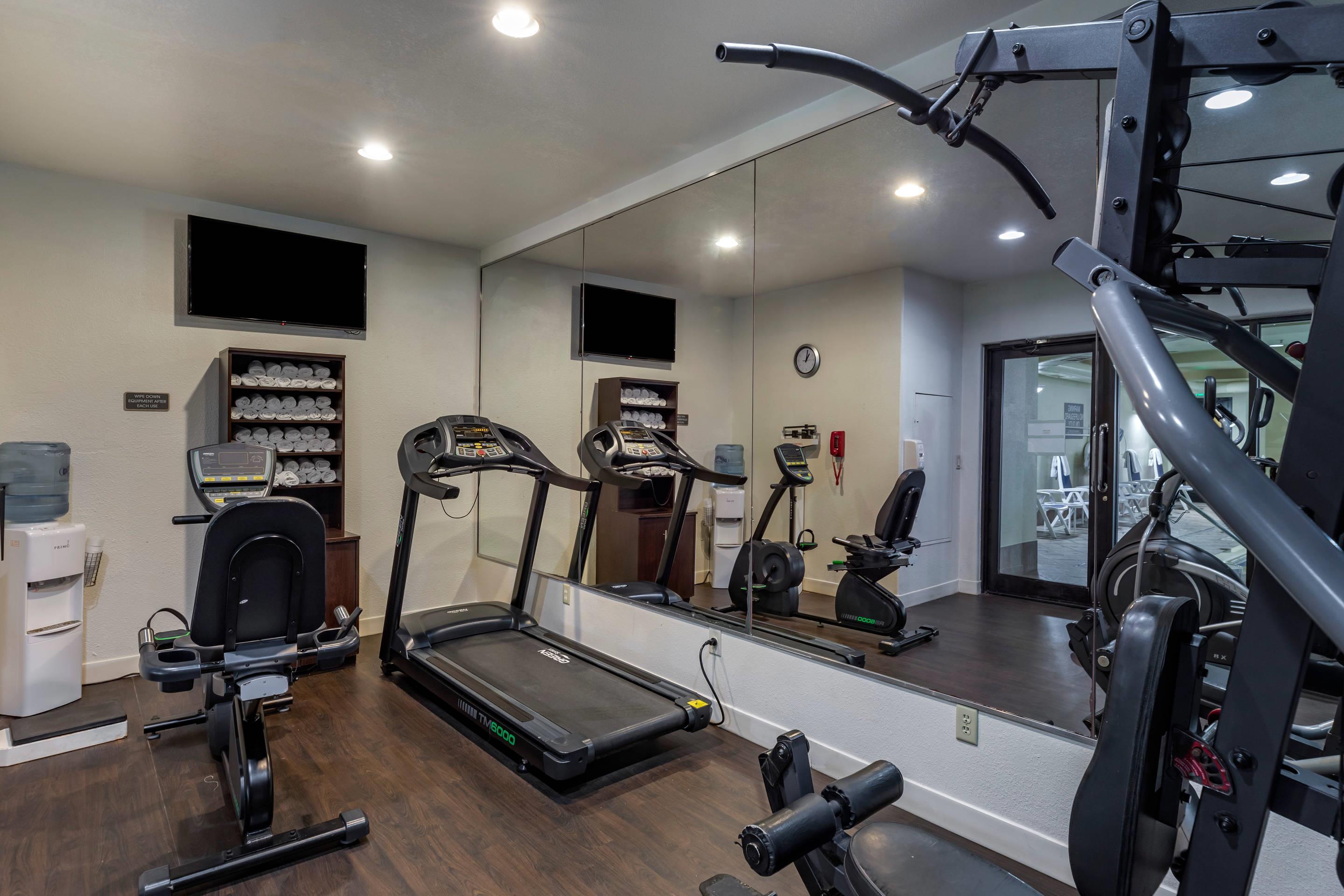 Exercise room with cardio equipment