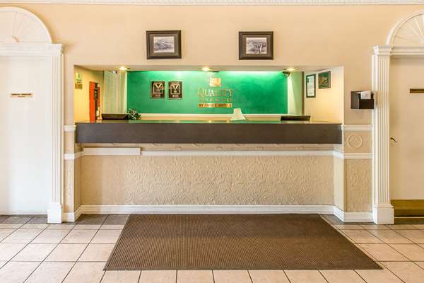  - Quality Inn & Suites Glenwood Springs - I-70, Exit 114