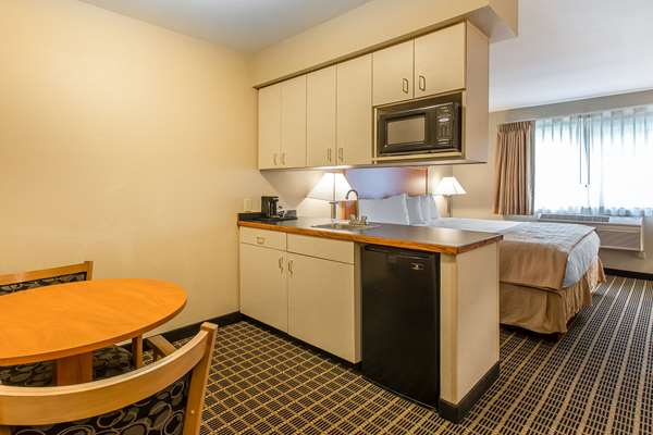 Suite - Quality Inn & Suites Glenwood Springs - I-70, Exit 114
