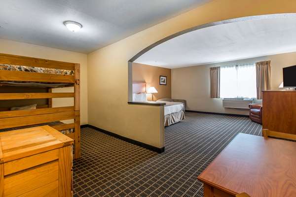Suite - Quality Inn & Suites Glenwood Springs - I-70, Exit 114