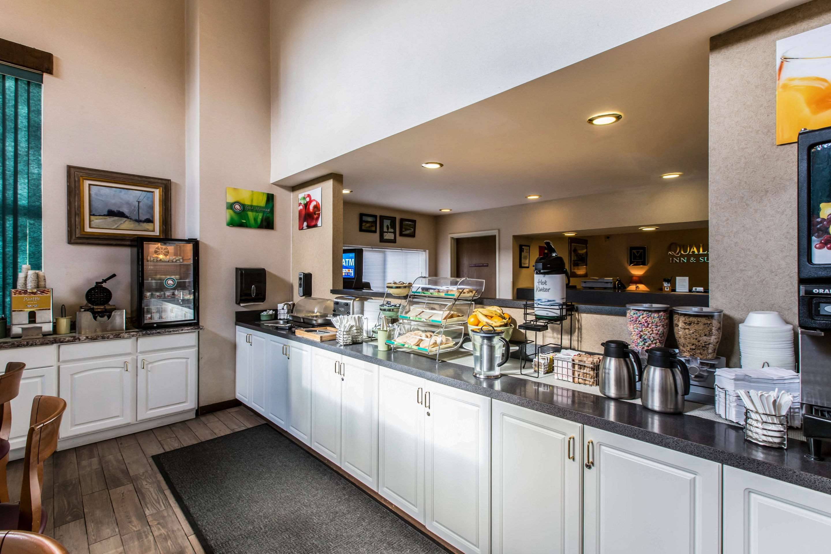 Breakfast counter