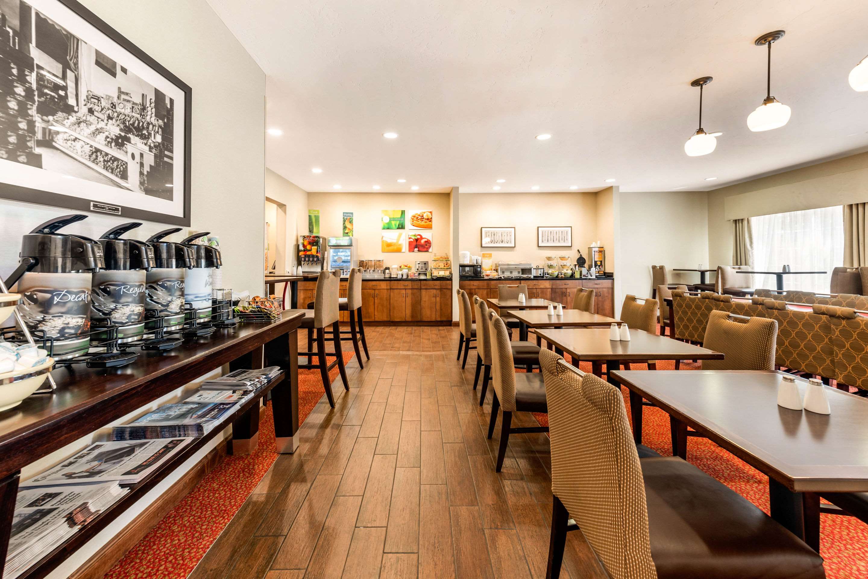 Spacious breakfast area | Quality Inn & Suites University Fort Collins