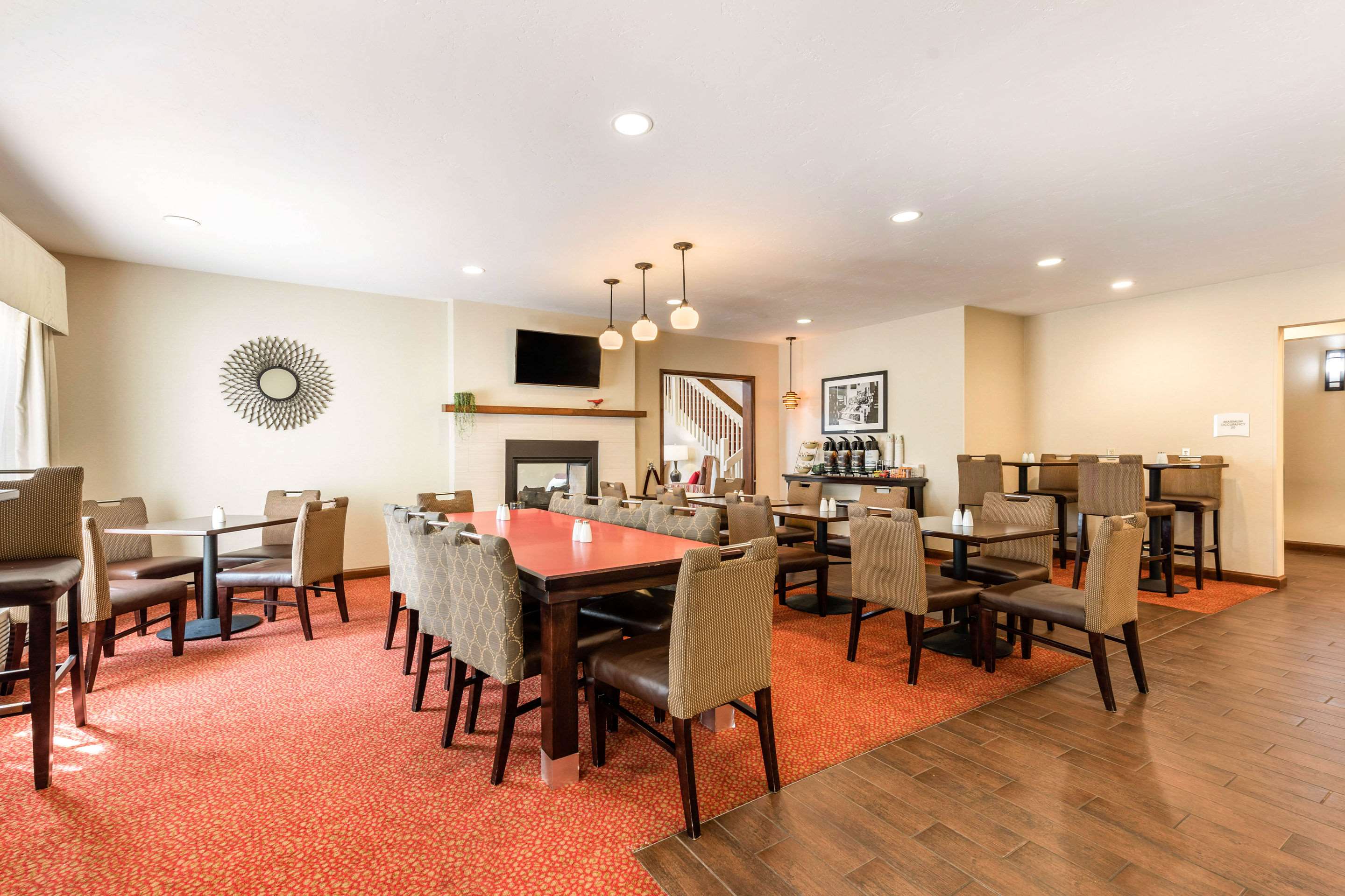 Spacious breakfast area | Quality Inn & Suites University Fort Collins