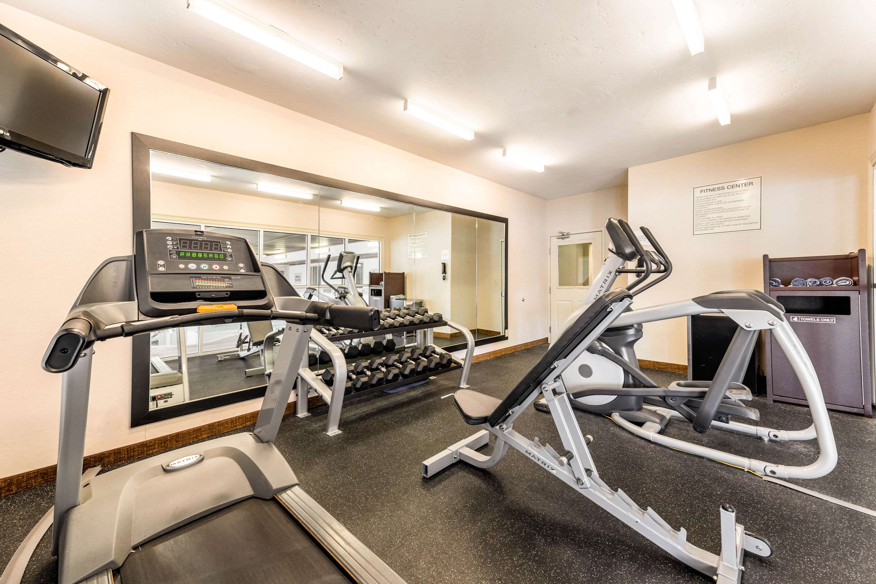 Fitness center | Quality Inn & Suites University Fort Collins