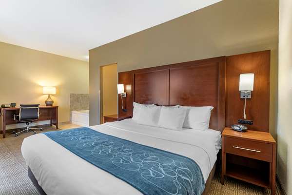 Suite - Comfort Suites Castle Rock - I-25, Exit 184