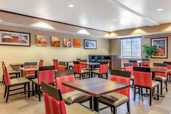 Amenities - Comfort Suites Castle Rock - I-25, Exit 184