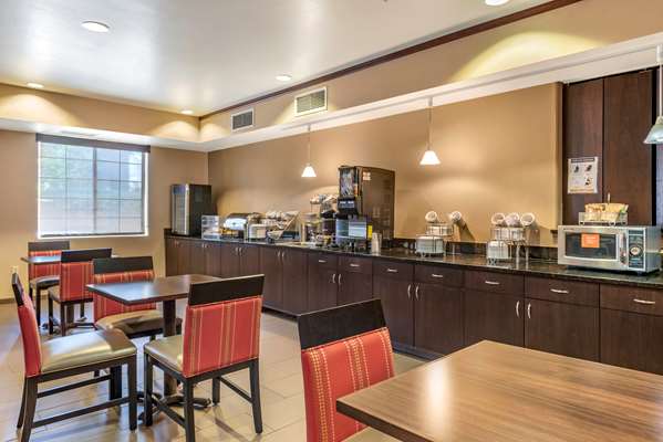 Amenities - Comfort Suites Castle Rock - I-25, Exit 184